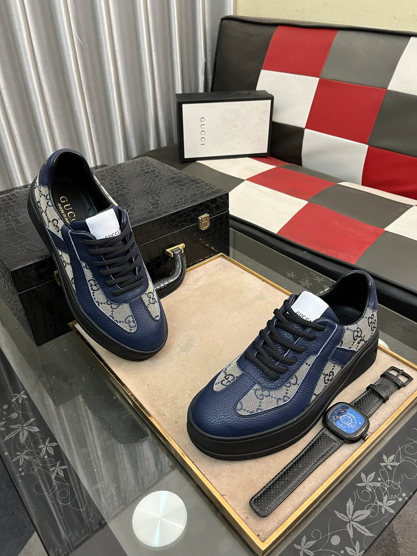 Men's shoes💰420⌚️⌚️[GUCCI] Gucci men's casual shoes are absolutely popular🔥The ultimate matching item for trendy men! The charm of super texture is irresistible, the main recommendation, the flower leather color is bright! The upper is made of high-quality cowhide with branded fabrics, pigskin lining for the feet, and wear-resistant rubber sole, which is noble and elegant! Extremely comfortable🎁🎁You can be as handsome as you want💪 38-443️⃣colors available